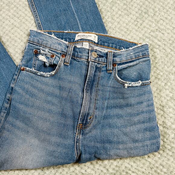 ABERCROMBIE & FITCH blue ankle straight ultra high rise raw hem jeans 26/2R - Picture 2 of 5